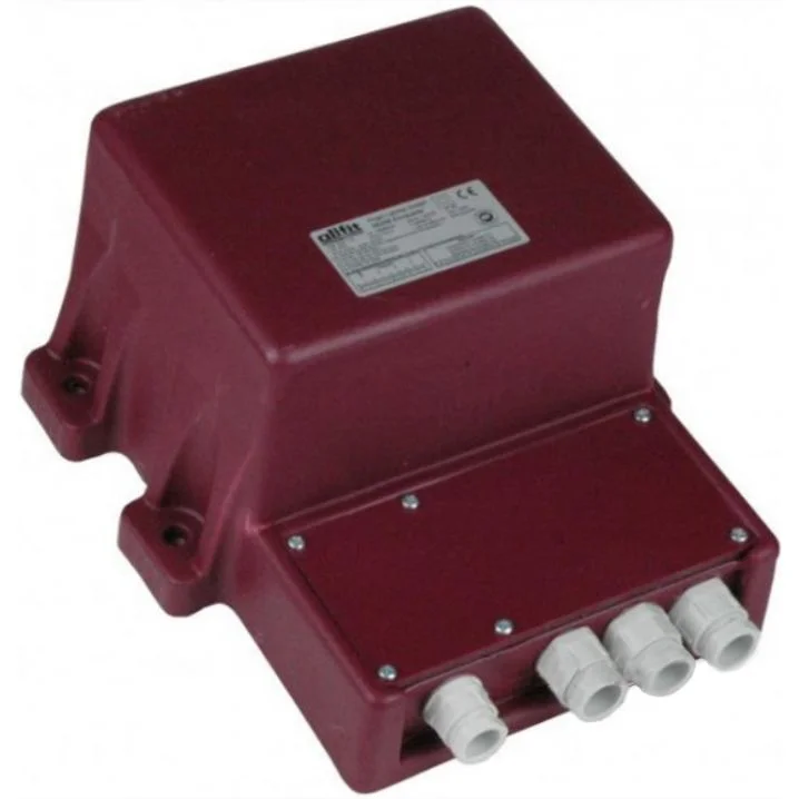 Трансформатор Fitstar 533002, 900 Вт, 12 В, з трьома вторинними підключеннями